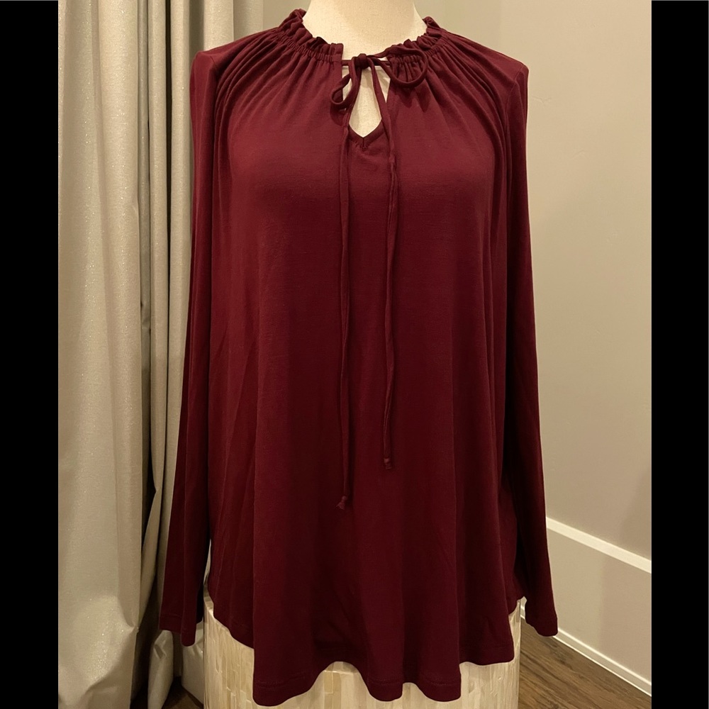 BEAUTIFUL & FEMININE RUFFLE NECKLINE COTTON BLOUSE IN A GORGEOUS BURGUNDY COLOR!